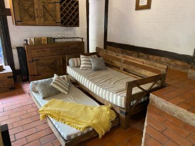 sala con sofa cama