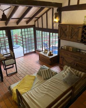 sala con cocina integrada